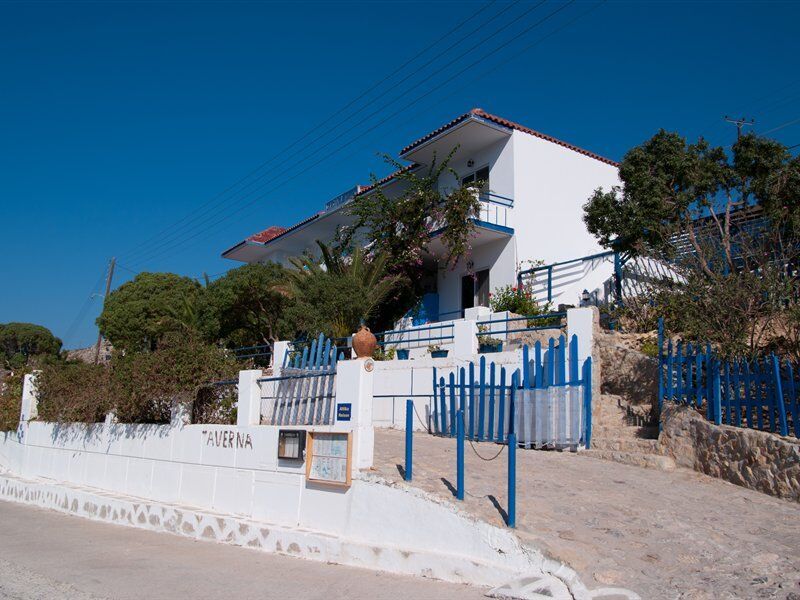 Marina Beach Livadia  Exterior foto